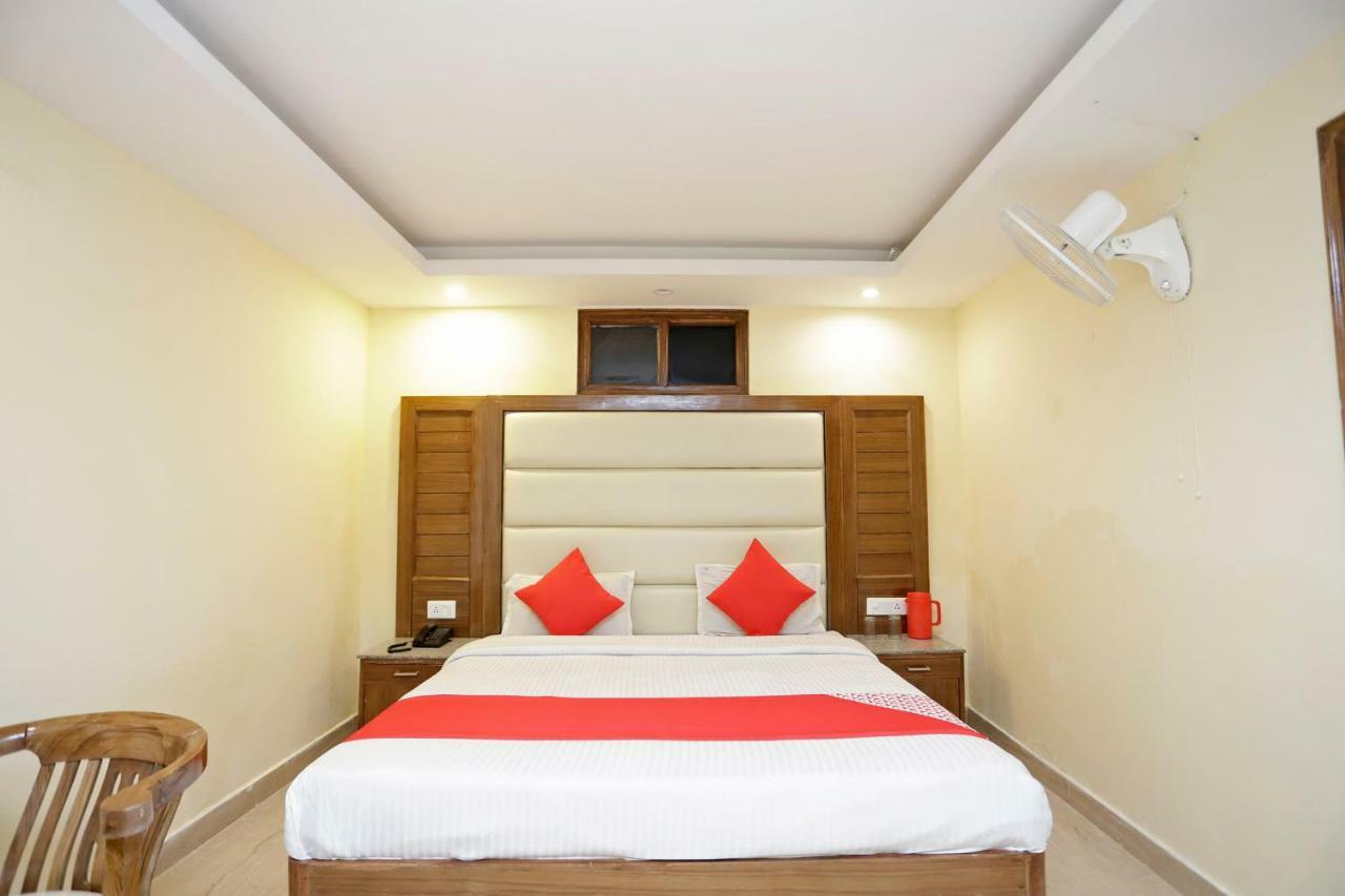 Oyo 39066 Hotel Star View Mussoorie Exteriör bild