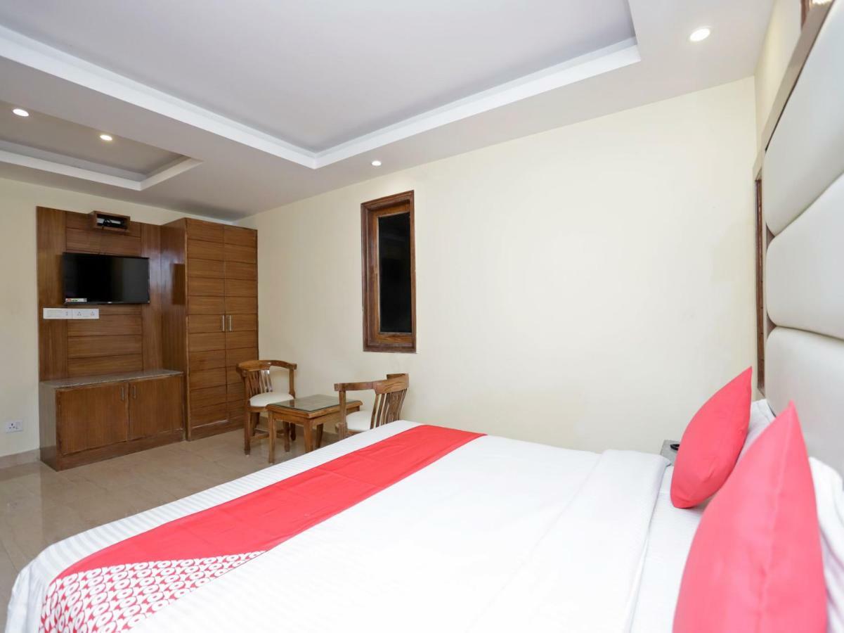 Oyo 39066 Hotel Star View Mussoorie Exteriör bild