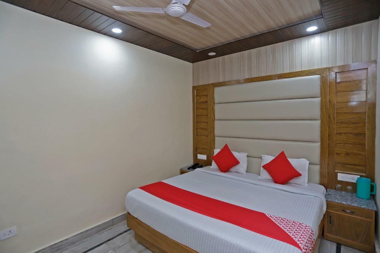 Oyo 39066 Hotel Star View Mussoorie Exteriör bild