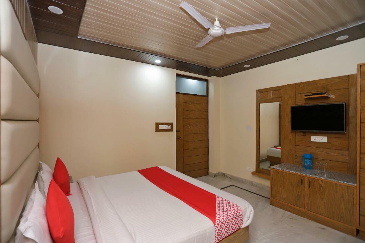 Oyo 39066 Hotel Star View Mussoorie Exteriör bild